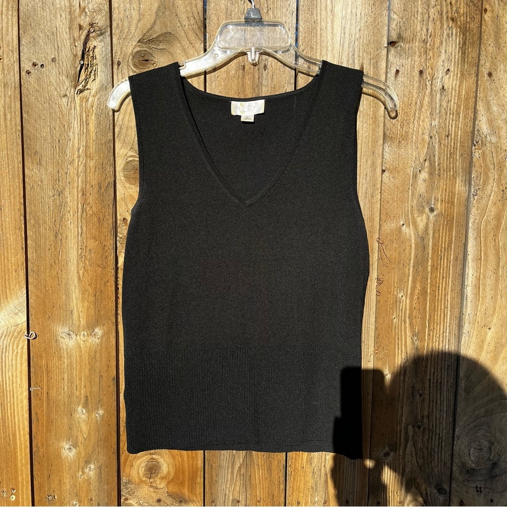 LOFT Black stretch sleeveless Top - Picture 3 of 7